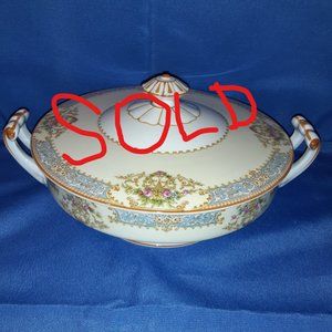 Vintage Noritake Nippon Toki Kaisha 10 in Covered Dish Compote Chevonia Pattern